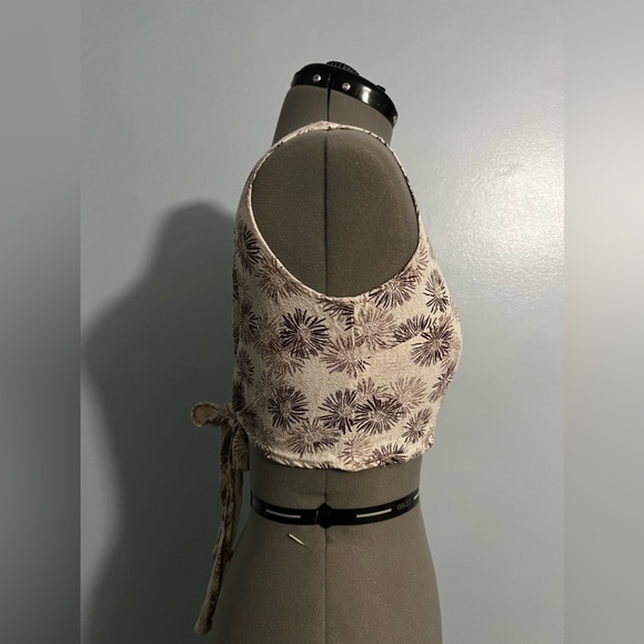 SHEIN Crop Top - Picture 5 of 8